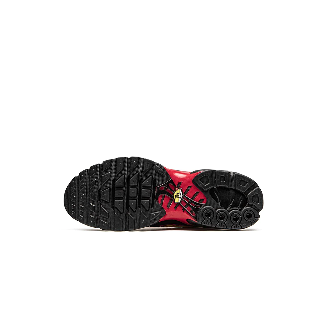 Nike x Supreme Air Max Plus TN "Black/Red" ( PRE ORDER )