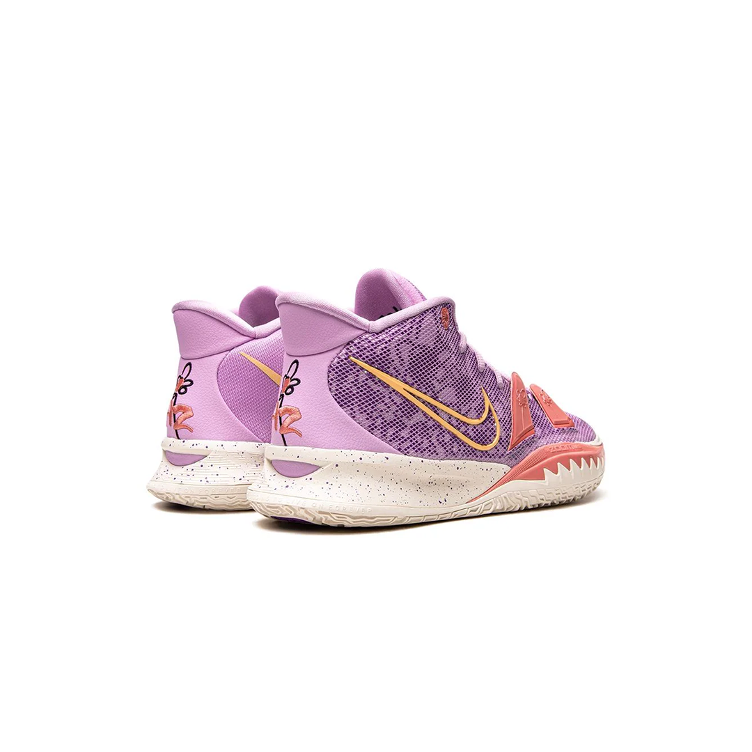 Nike Kyrie 7 "Daughters"